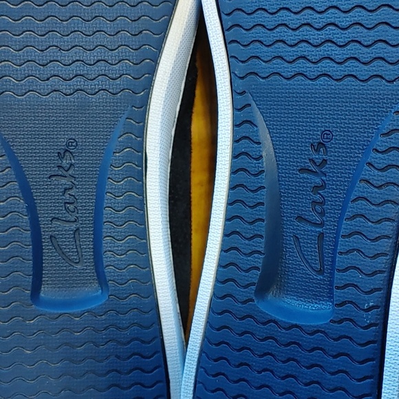 🌻WOMEN'S CLARKS LACE UP BLUE SHOES - Picture 8 of 8